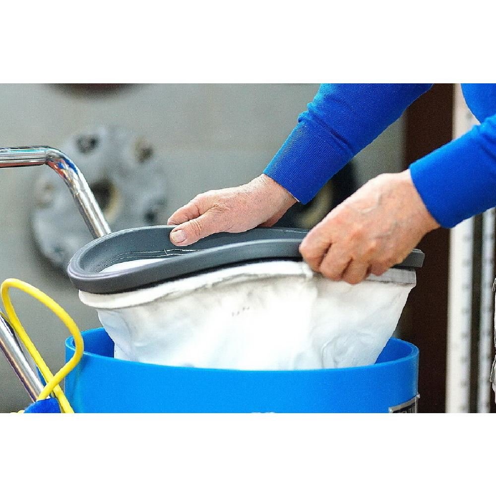 Centaur Falcon - 3 Commercial Wet and Dry Vacuum Cleaner - US Vacuums - 1W12130
