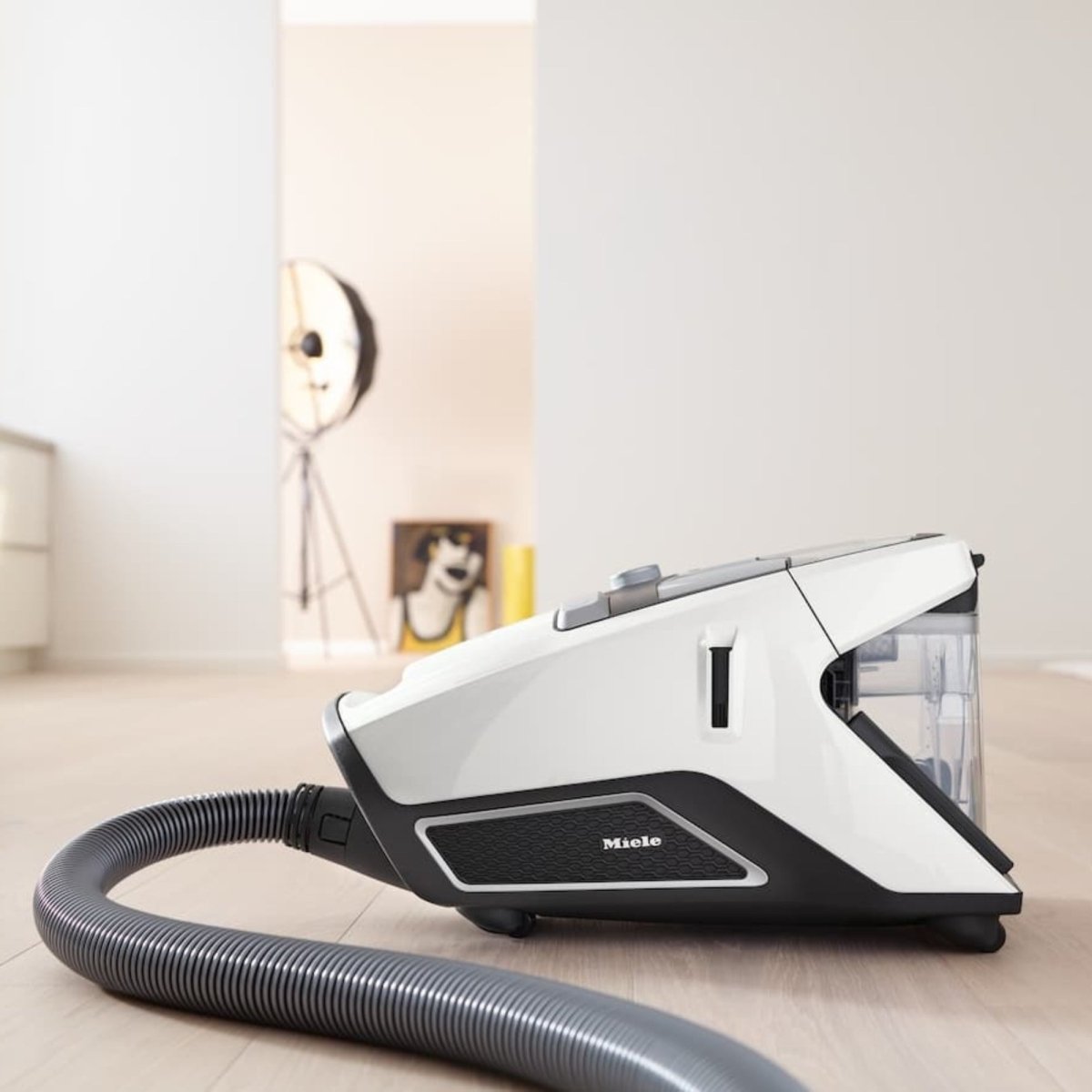 Miele Blizzard CX1 Cat & Dog Bagless Vacuum Cleaner - US Vacuums - 10829410