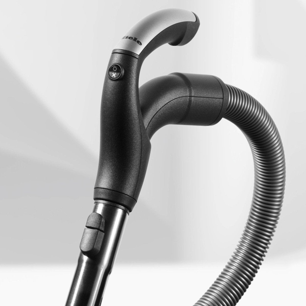 Miele Classic C1 HomeCare Powerline Vacuum Cleaner - US Vacuums - 10367690