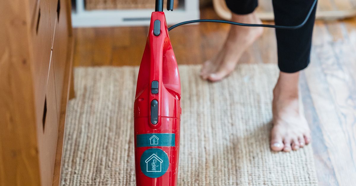 How to Choose a Lightweight Vacuum That Is Easier on Your Back and Joints - US Vacuums