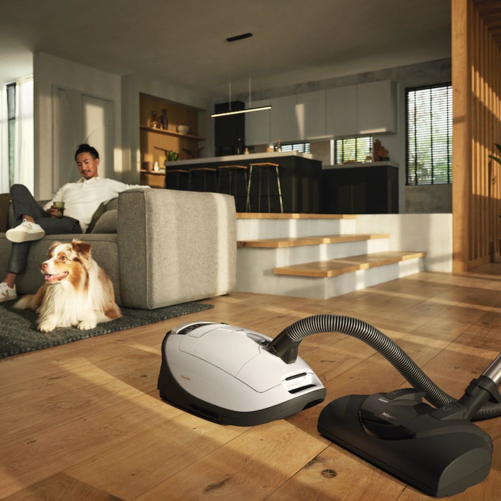 Miele Complete C3 Cat & Dog Vacuum Cleaner