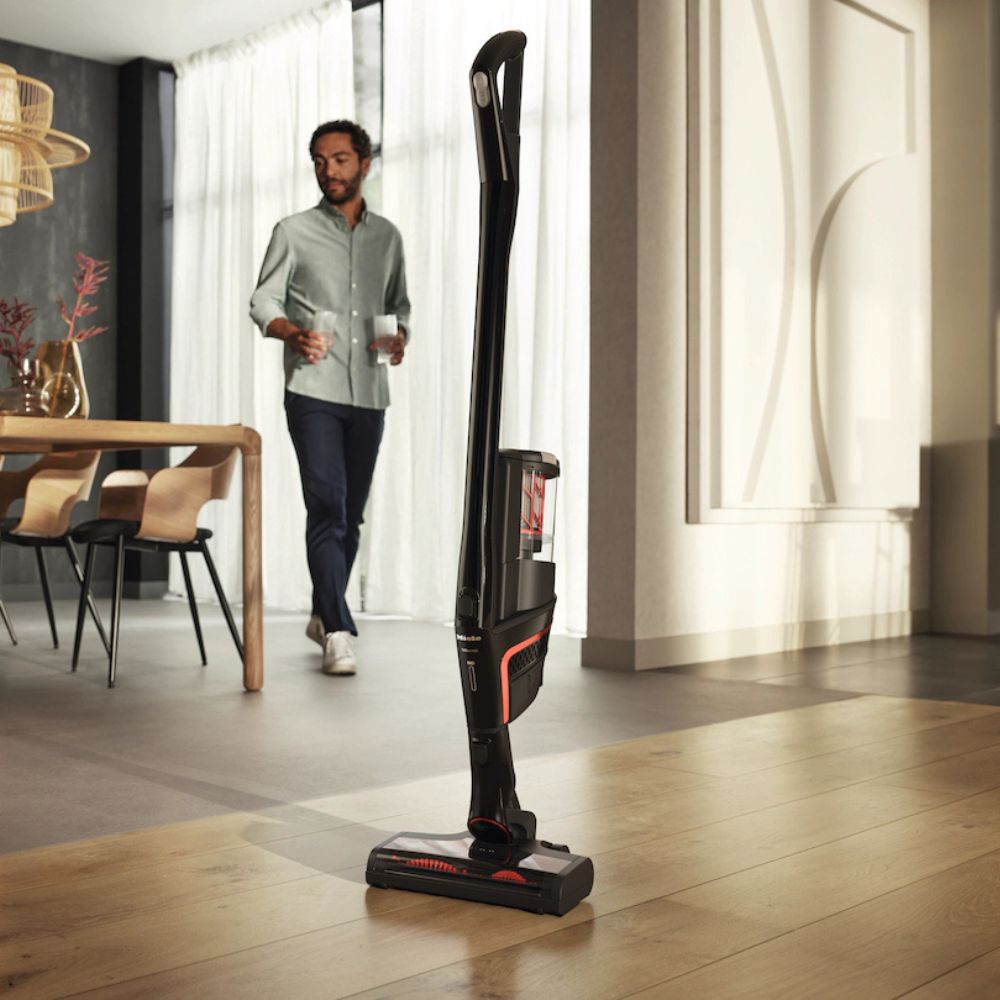 Miele Triflex HX1 Facelift Osbidian Black - Red Cordless Stick Vacuum Cleaner