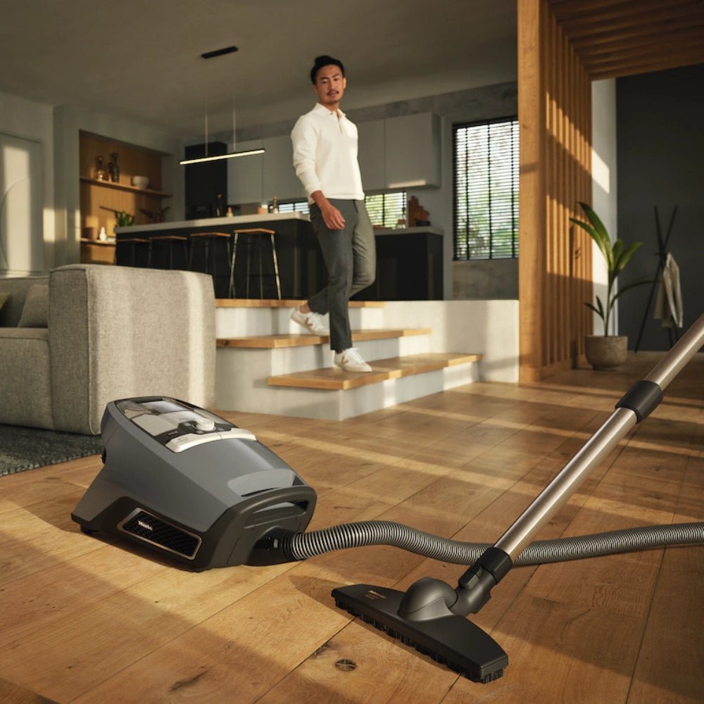 Buy Miele Blizzard CX1 Pure Suction | Bagless Vacuum Cleaner Power