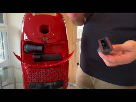 Miele Guard M1 Vacuum Cleaner – Terra Red